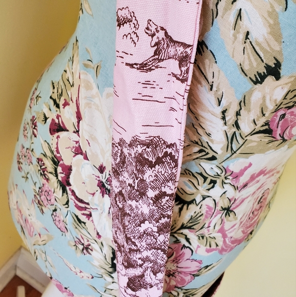 Handmade Scenic Man and Woman Dancing/Bridge Crossbody Purse - Picture 3 of 6